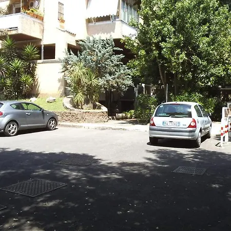 Largo Sperlonga 18 Rome